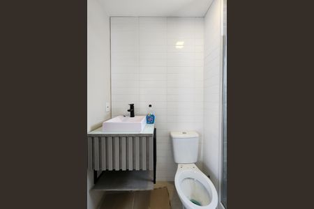 Apartamento à venda com 44m², 2 quartos e sem vaga Apartamento à venda com 44m², 2 quartos e sem vagaBanheiro
