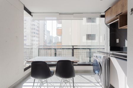 Varanda de apartamento para alugar com 1 quarto, 35m² em Pinheiros, São Paulo