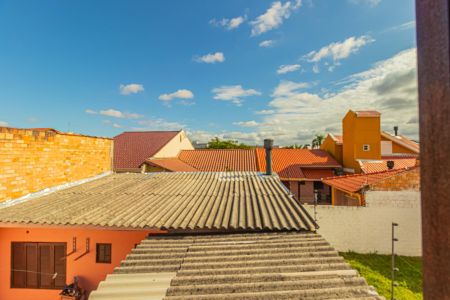 Casa à venda com 240m², 4 quartos e 3 vagas Casa à venda com 240m², 4 quartos e 3 vagasVista do Quarto 2
