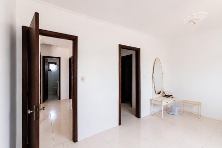 Casa à venda com 240m², 4 quartos e 3 vagas Casa à venda com 240m², 4 quartos e 3 vagasQuarto 3 - Suíte