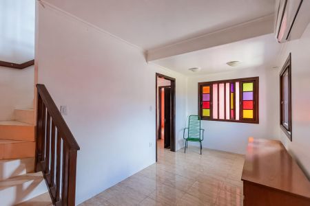 Sala de casa à venda com 4 quartos, 240m² em Harmonia, Canoas
