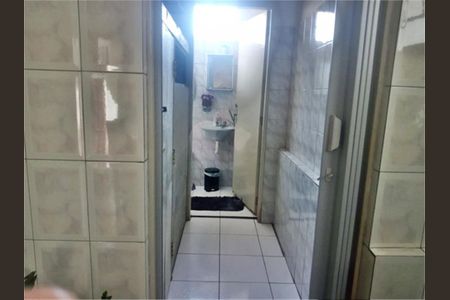 Casa à venda com 3 quartos, 357m² em Parque Peruche, São Paulo
