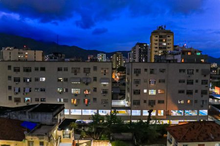 Apartamento para alugar com 60m², 2 quartos e 1 vaga Apartamento para alugar com 60m², 2 quartos e 1 vagaVaranda da Sala vista