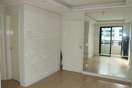 Apartamento para alugar com 2 quartos, 47m² em Jardim Isis, Cotia