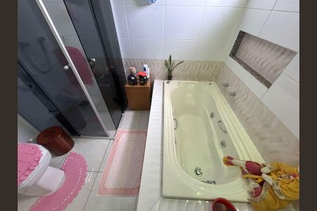 Casa à venda com 120m², 3 quartos e 1 vagaBanheiro da Suíte