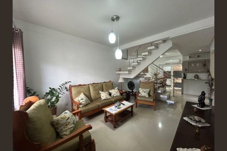 Sala de casa à venda com 3 quartos, 120m² em Igara, Canoas