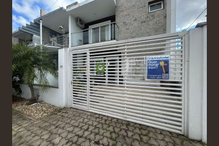 Casa à venda com 120m², 3 quartos e 1 vagaPlaca
