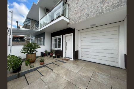Casa à venda com 120m², 3 quartos e 1 vagaÁrea externa