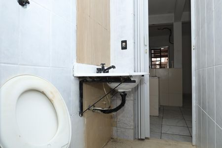 Casa para alugar com 30m², 1 quarto e sem vagaBanheiro