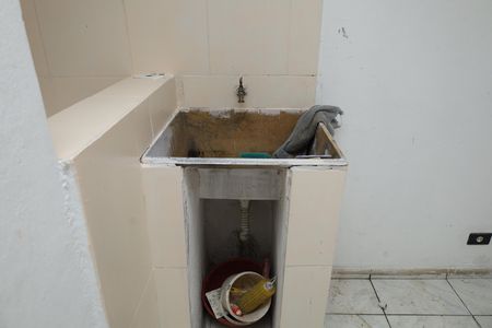Casa para alugar com 30m², 1 quarto e sem vagaÁrea de Serviço