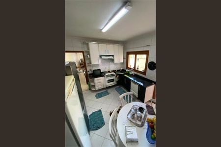 Casa à venda com 3 quartos, 180m² em Jardim Leonor Mendes de Barros, São Paulo