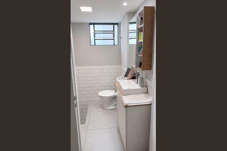Banheiro de apartamento à venda com 2 quartos, 50m² em Jardim Francisco Mendes, São Paulo