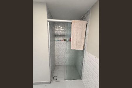 Apartamento à venda com 50m², 2 quartos e 1 vaga Apartamento à venda com 50m², 2 quartos e 1 vagaBanheiro