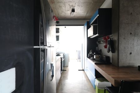 Apartamento à venda com 70m², 1 quarto e sem vagaCozinha e Área de Serviço