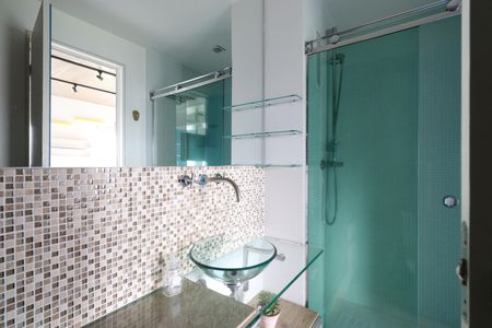 Apartamento à venda com 70m², 1 quarto e sem vagaBanheiro
