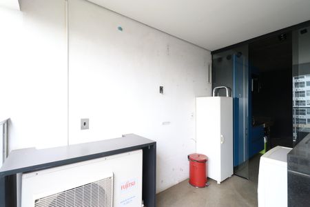 Apartamento à venda com 70m², 1 quarto e sem vagaCozinha e Área de Serviço