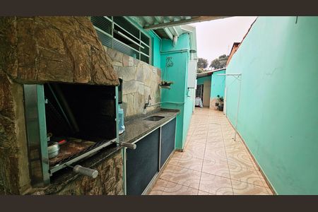 Casa à venda com 132m², 3 quartos e 2 vagas