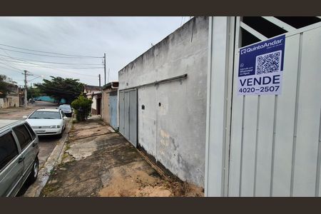 Casa à venda com 132m², 3 quartos e 2 vagas