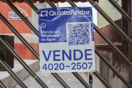 Apartamento à venda com 79m², 2 quartos e 1 vaga Apartamento à venda com 79m², 2 quartos e 1 vagaPlaquinha Instalada