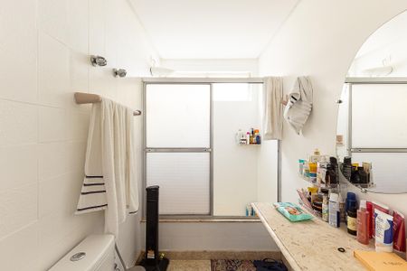 Apartamento para alugar com 98m², 3 quartos e 1 vaga Apartamento para alugar com 98m², 3 quartos e 1 vagaBanheiro da Suíte