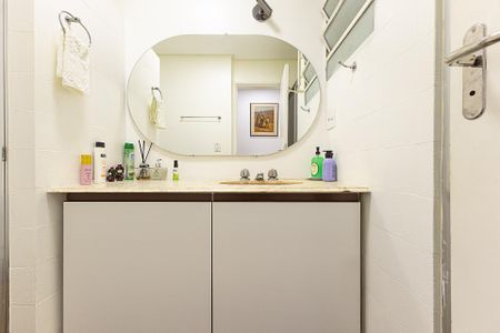 Apartamento para alugar com 98m², 3 quartos e 1 vaga Apartamento para alugar com 98m², 3 quartos e 1 vagaBanheiro