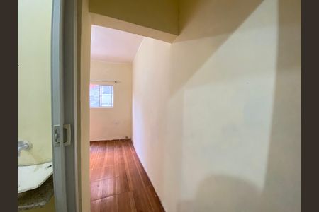 Quarto de casa para alugar com 1 quarto, 40m² em Inhaúma, Rio de Janeiro