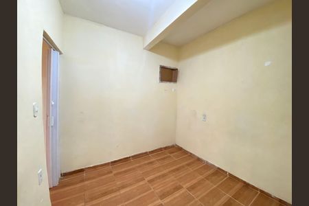 Quarto de casa para alugar com 1 quarto, 40m² em Inhaúma, Rio de Janeiro