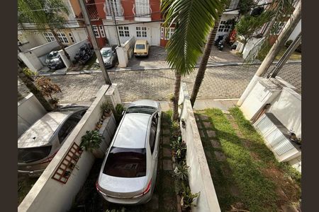 Casa de condomínio à venda com 100m², 2 quartos e 1 vaga Casa de condomínio à venda com 100m², 2 quartos e 1 vagaVista