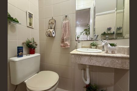 Casa de condomínio à venda com 100m², 2 quartos e 1 vaga Casa de condomínio à venda com 100m², 2 quartos e 1 vagaBanheiro