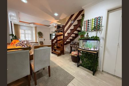 Casa de condomínio à venda com 100m², 2 quartos e 1 vaga Casa de condomínio à venda com 100m², 2 quartos e 1 vagaCozinha