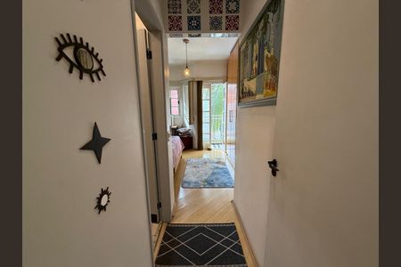 Casa de condomínio à venda com 100m², 2 quartos e 1 vaga Casa de condomínio à venda com 100m², 2 quartos e 1 vagaCorredor