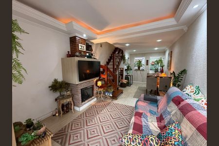 Casa de condomínio à venda com 100m², 2 quartos e 1 vaga Casa de condomínio à venda com 100m², 2 quartos e 1 vagaSala