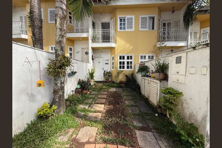 Casa de condomínio à venda com 100m², 2 quartos e 1 vaga Casa de condomínio à venda com 100m², 2 quartos e 1 vagaÁrea Externa