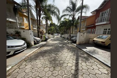 Casa de condomínio à venda com 100m², 2 quartos e 1 vaga Casa de condomínio à venda com 100m², 2 quartos e 1 vagaÁrea Externa