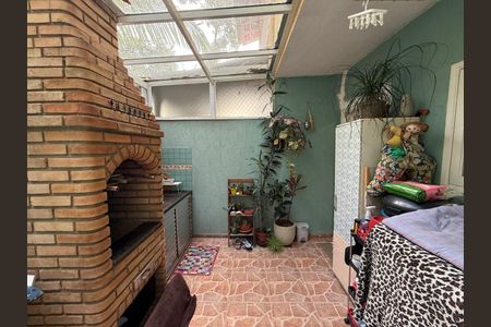 Casa de condomínio à venda com 100m², 2 quartos e 1 vaga Casa de condomínio à venda com 100m², 2 quartos e 1 vagaChurrasqueira