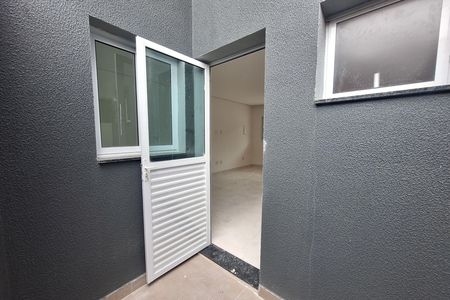 Área externa de casa à venda com 2 quartos, 56m² em Vila Helena, Santo André