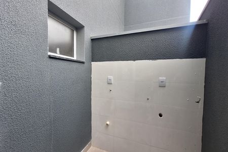 Área externa de casa à venda com 2 quartos, 56m² em Vila Helena, Santo André