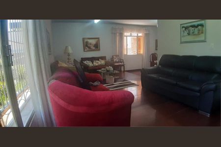 Casa à venda com 3 quartos, 366m² em Jardim Sao Bento, São Paulo