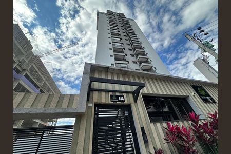 Apartamento à venda com 57m², 2 quartos e 1 vaga Apartamento à venda com 57m², 2 quartos e 1 vagaFachada