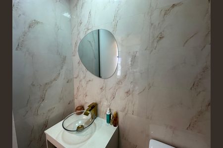 Apartamento à venda com 57m², 2 quartos e 1 vaga Apartamento à venda com 57m², 2 quartos e 1 vagaBanheiro