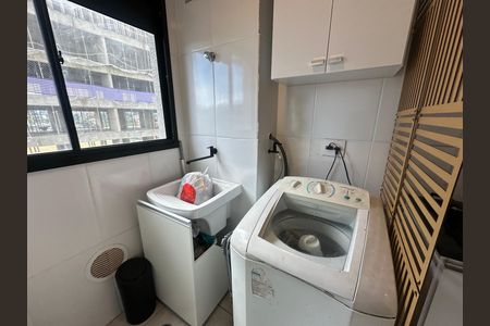 Apartamento à venda com 57m², 2 quartos e 1 vaga Apartamento à venda com 57m², 2 quartos e 1 vagaÁrea de Serviço