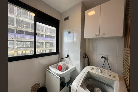 Apartamento à venda com 57m², 2 quartos e 1 vaga Apartamento à venda com 57m², 2 quartos e 1 vagaÁrea de Serviço