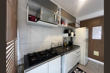 Apartamento à venda com 57m², 2 quartos e 1 vaga Apartamento à venda com 57m², 2 quartos e 1 vagaCozinha
