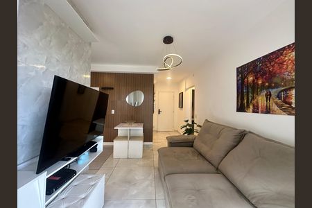 Apartamento à venda com 57m², 2 quartos e 1 vaga Apartamento à venda com 57m², 2 quartos e 1 vagaSala
