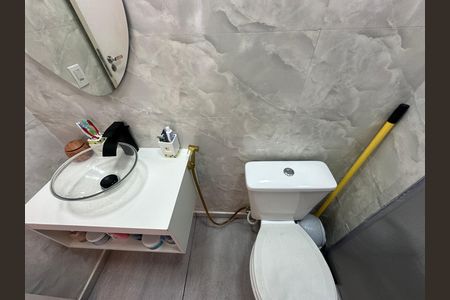 Apartamento à venda com 57m², 2 quartos e 1 vaga Apartamento à venda com 57m², 2 quartos e 1 vagaBanheiro da Suíte