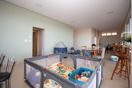 Casa de condomínio para alugar com 330m², 3 quartos e 4 vagas Casa de condomínio para alugar com 330m², 3 quartos e 4 vagasSala
