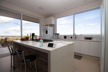 Casa de condomínio para alugar com 330m², 3 quartos e 4 vagas Casa de condomínio para alugar com 330m², 3 quartos e 4 vagasCozinha