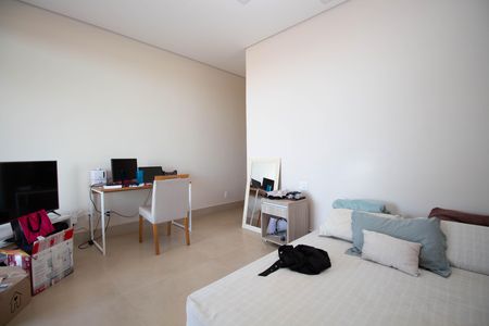 Casa de condomínio para alugar com 330m², 3 quartos e 4 vagas Casa de condomínio para alugar com 330m², 3 quartos e 4 vagasSuíte 3