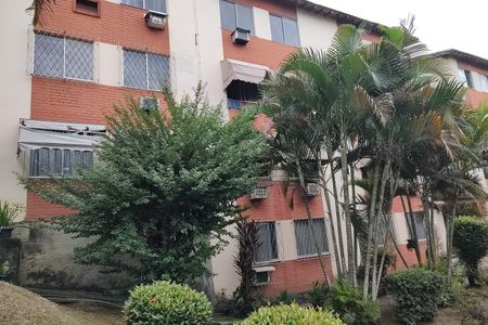 Apartamento à venda com 43m², 2 quartos e 1 vaga Apartamento à venda com 43m², 2 quartos e 1 vagaFachada do bloco