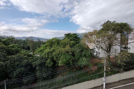Apartamento à venda com 43m², 2 quartos e 1 vaga Apartamento à venda com 43m², 2 quartos e 1 vagaVista